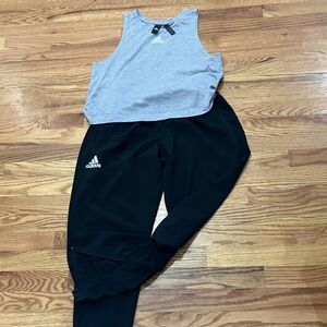 adidas Women’s Gray Tank Top with Black Jogger Pants. Sz S EUC